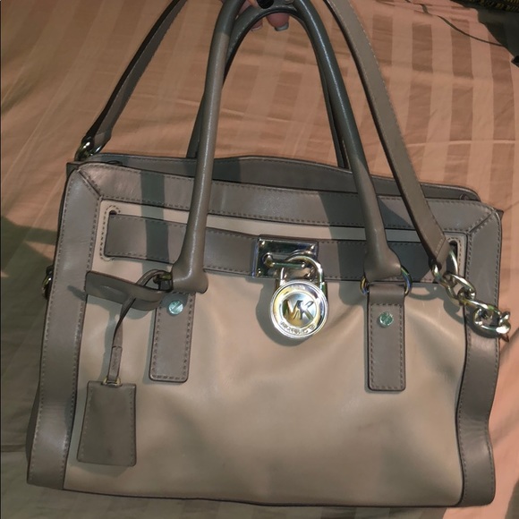 Authentic MK satchel purse - Picture 1 of 4